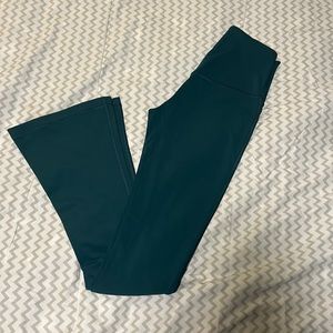 Lulu Lemon mini flare NEW